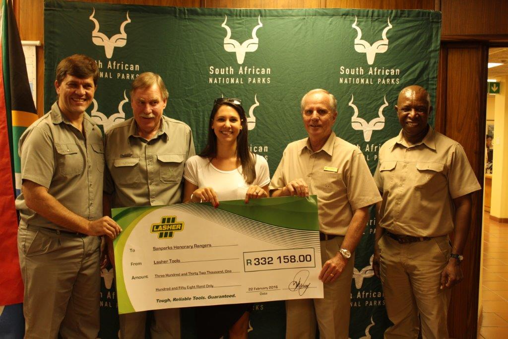 Donation handover to Kruger